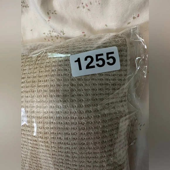 SO Cream and Tan Boxy Waffle Knit Top Crew Neck Cuffed Sleeve size Xl #1255 - Picture 5 of 5